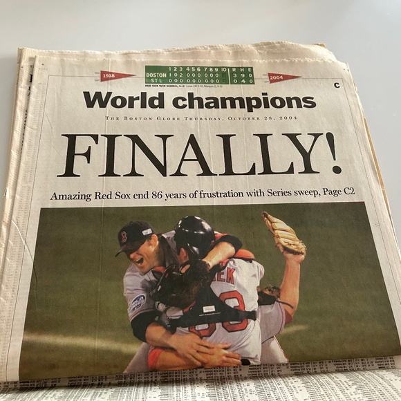 Vintage Victory Edition Boston Globe Newspaper Thursday Oct. 28, 2004 - Picture 2 of 3